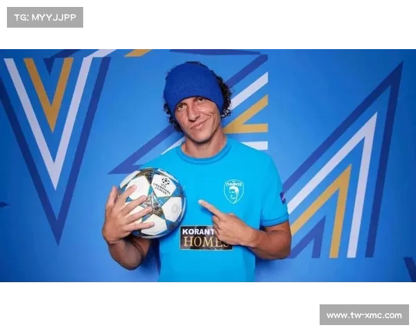 大卫路易斯的最佳踢球位置及其在场上的多面性分析